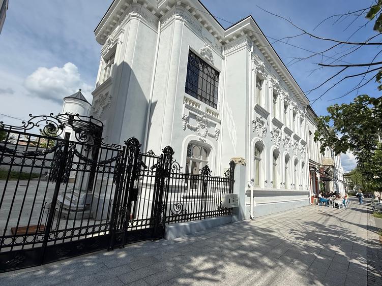 Clădire emblematica Piața Traian - 1