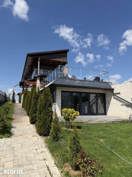 Vila de vanzare pe malul lacului/CORBEANCA - 5