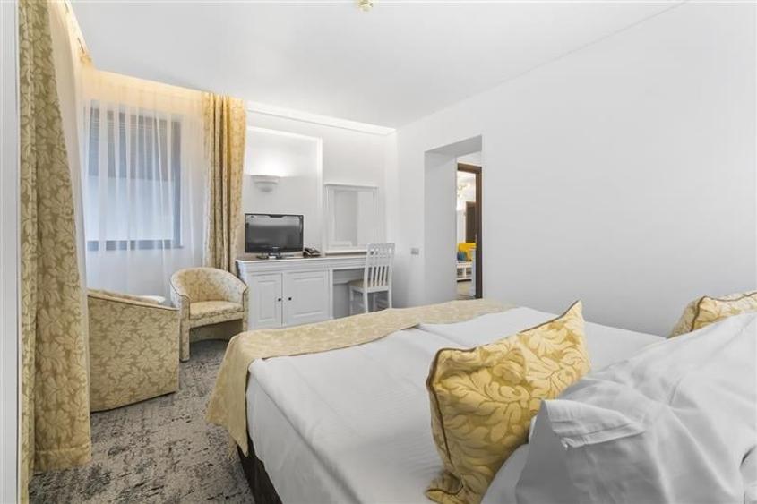 APARTAMENT 3 CAMERE, RECENT RENOVAT IN HOTEL ALPIN, POIANA BRASOV - 19