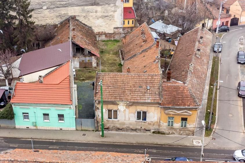 VANDUT! Casa din caramida - teren 612 mp - Centru Arad - COMISION 0% - 3