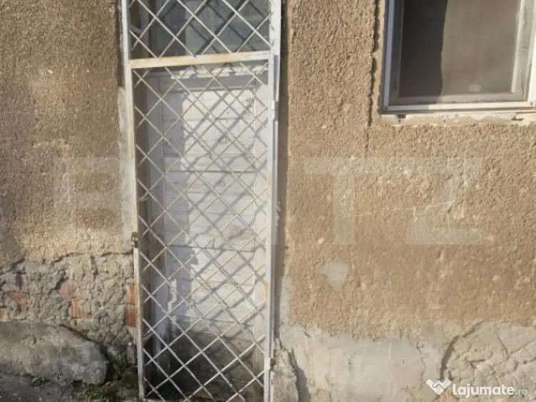 Spa?iu comercial 100 mp, parter, cu vitrina Hunedoara, - 8