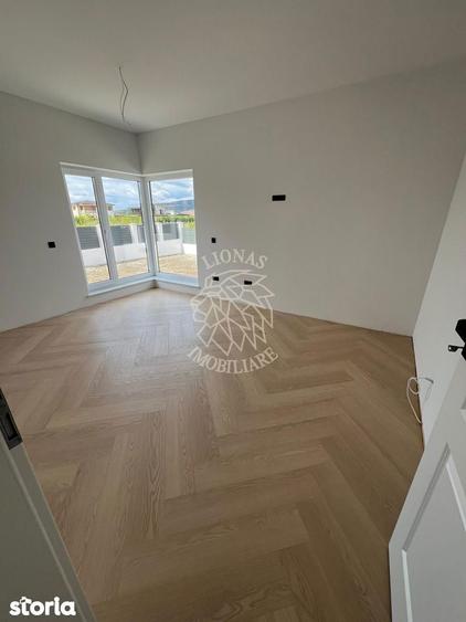 Casa Ultrafinisata 4 camere-teren 500mp-panouri fotovoltaice-Aerodrom - 2