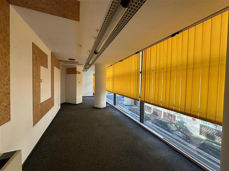 Inchiriere spatii birouri Universitate - de la 201 mp - 18