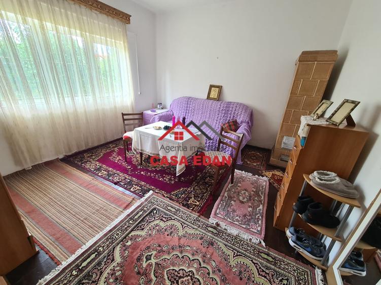 Apartament in casa--64.900 euro - 1