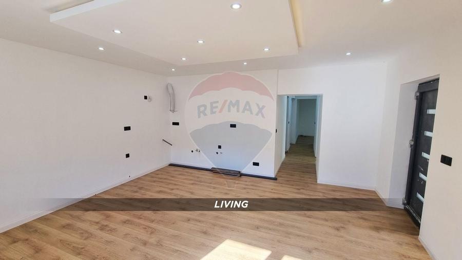 DE VANZARE Oportunitate rară BAIA MARE– Casă renovată teren 1.071 mp - 1