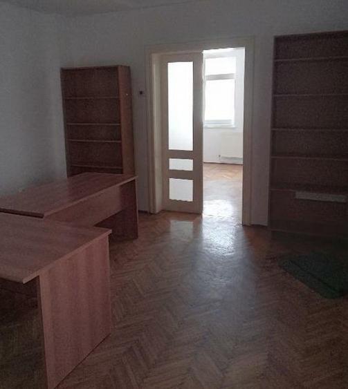 Casa nemobilata in zona Grivitei - Colina Universitatii - 2