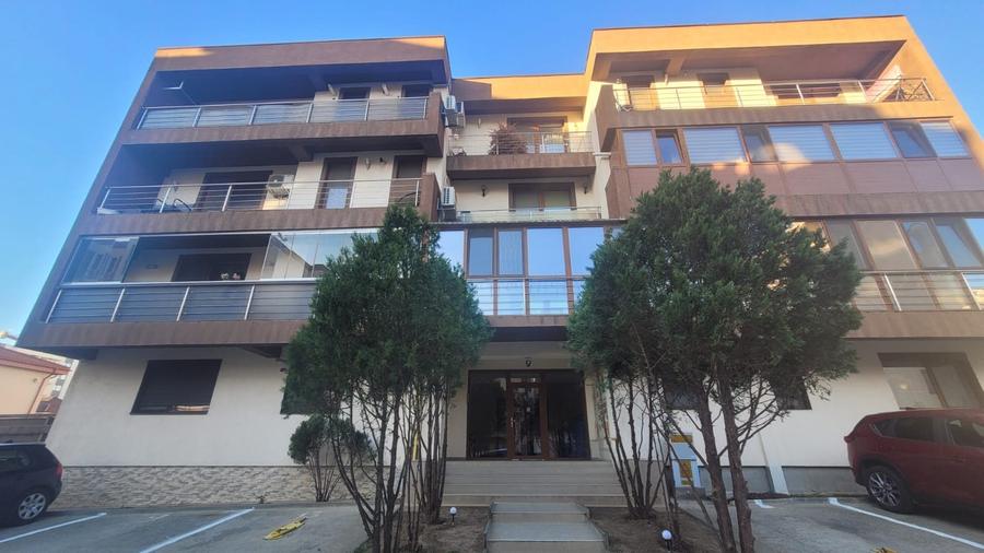 Apartament de Vânzare-3 Camere ,2 Băi -150000 EURO - 1