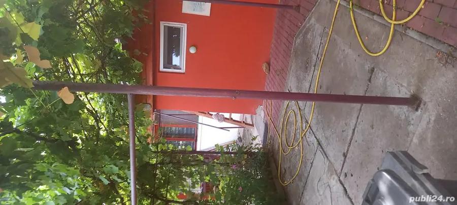 casa de vanzare cu 3 camere - 2