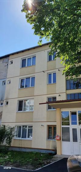 Apartament 2 camere strada Hategului peste drum de Scoala Gennerala 1 - 6