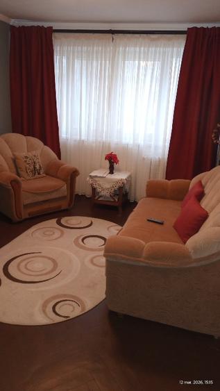 Vând apartament 3 camere - 1