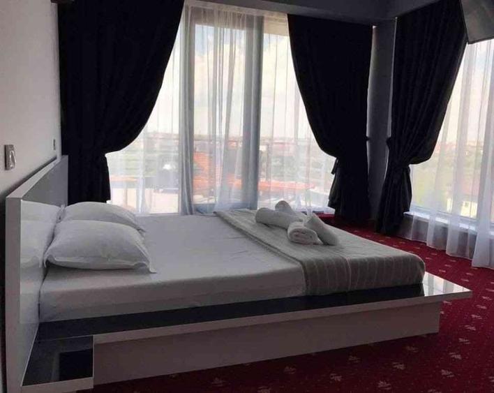 MAMAIA NORD | PENTHOUSE | VEDERE PANORAMICA | COMISION 0 - 3