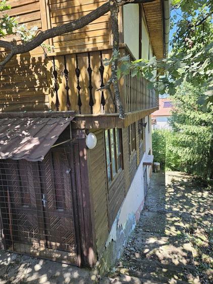 De vanzare casa si teren in Praid - 4