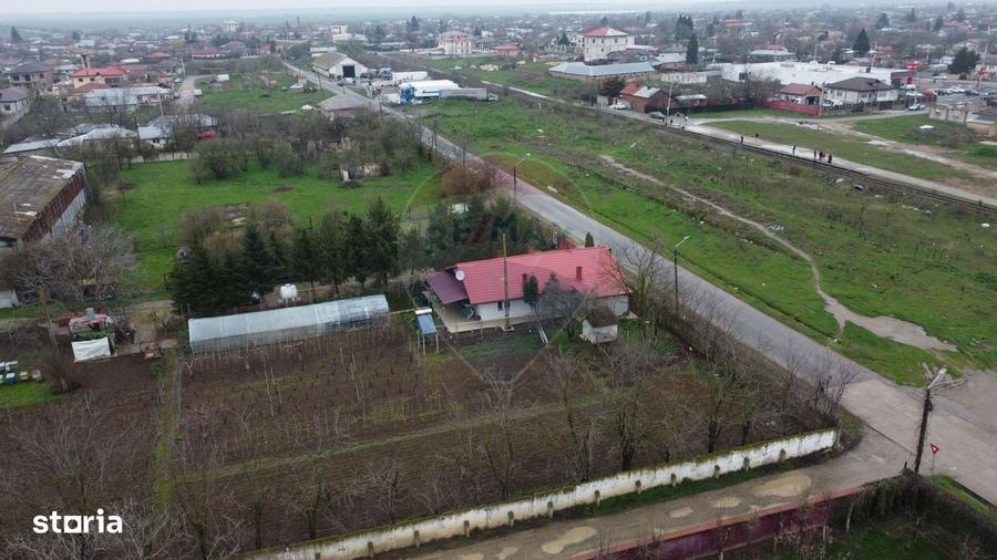 Proprietate generoasa in sat Fundeni, comuna Fundeni, judet Calarasi - 1