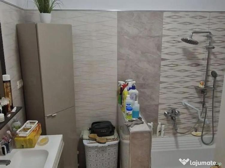 Casa / Vila cu 5 camere de vanzare in zona Tomis Mall - 1