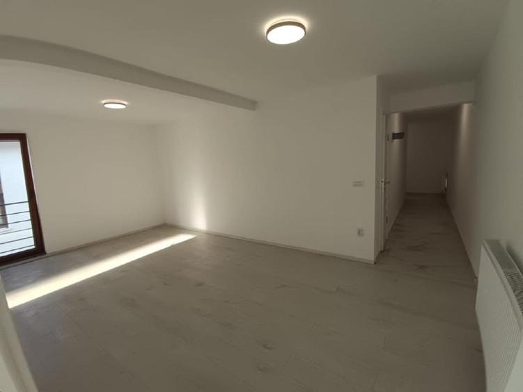 De vanzare apartament 2 camere Sos Chitila Bucuresti Sector 1 Mall Colosseum - 10