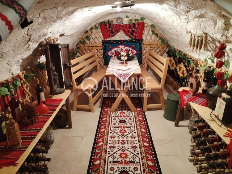 NEGRU VODA(cod04)-Casa 5 camere- Central - 7