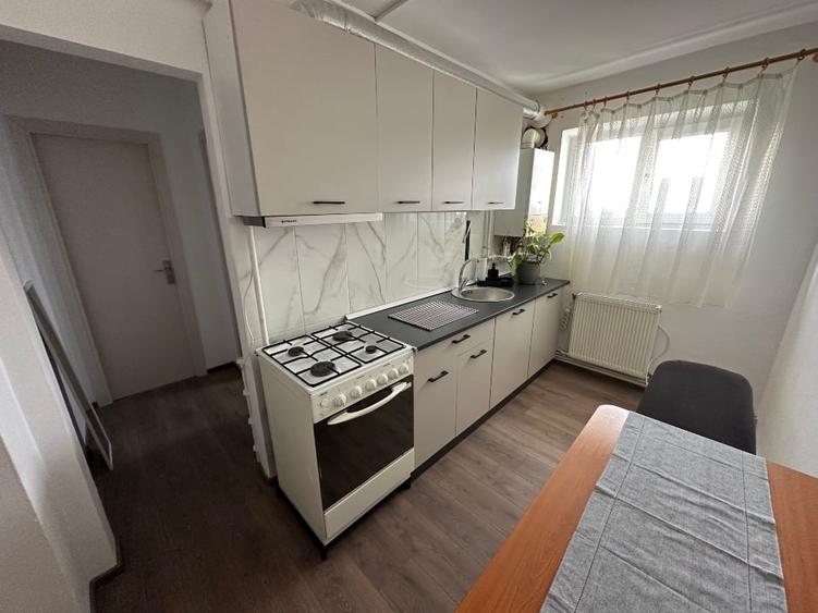 Inchiriez  apartament 2 camere Slatina str.Cornisei - 4