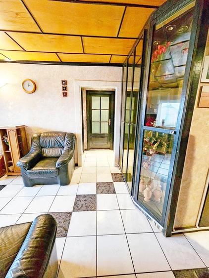 Apartament cu 4 camere semidecomandat în Dorobanților