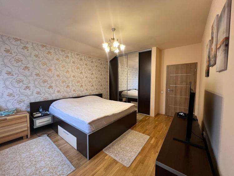 De vanzare | Casa Individuala | 154 mp | Transylvania College | Strada Privata - 12