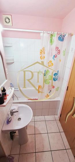 Apartament 1 camera, spatios, compartimentat in 2 camere, Girocului-str. Miloia - 13