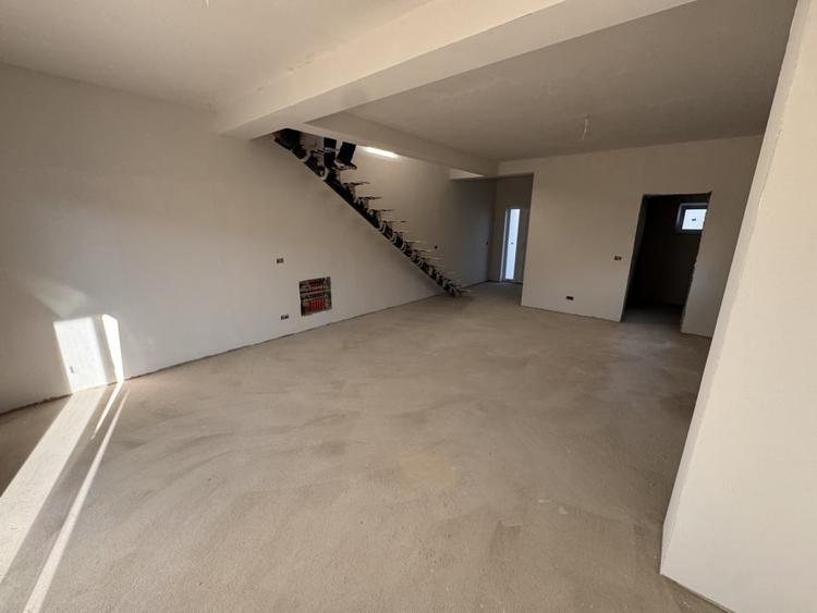 DIRECT DEZVOLTATOR, TOATE UTILITATILE, PREMIUM, IZOLAT FONIC - 4