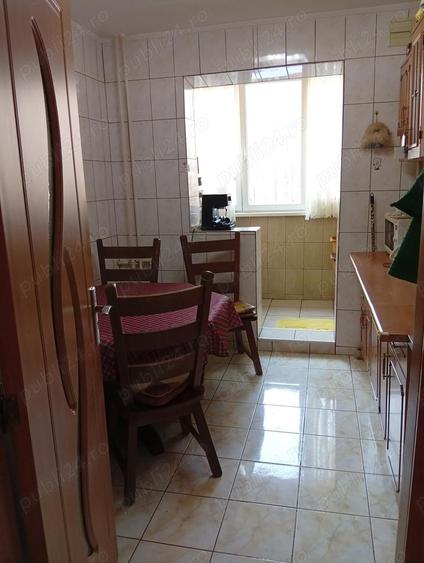 Apartament 3 camere decomandat Lacul Tei - 1