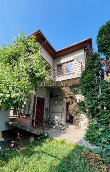 Casa de vanzare Intre Lacuri, 172mpu, posibilitate 2 apartamente Casa de vanzare Intre Lacuri, 172mpu, posibilitate 2 apartamente