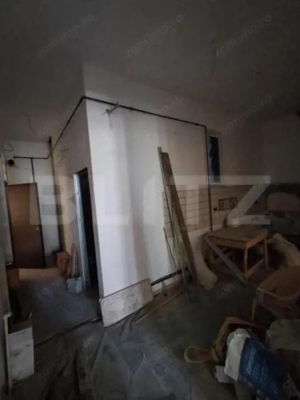 Spa?iu comercial 160 mp + terasa 40 mp, langa Pia?a Sfatului Centrul Istoric - 6