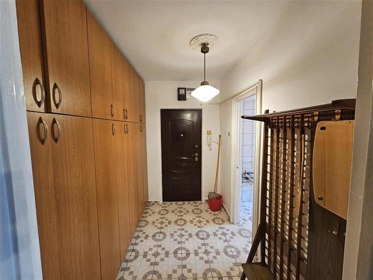 Apartament 3 camere de vanzare - etaj 2 - aproape de metrou Dristor - 6