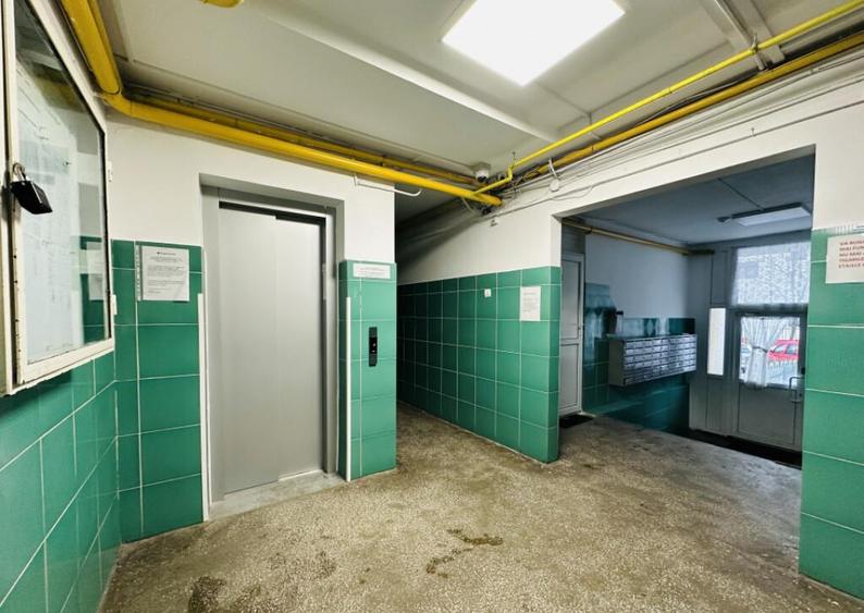 Apartament 2 camere - Metrou 1 Decembrie - 12