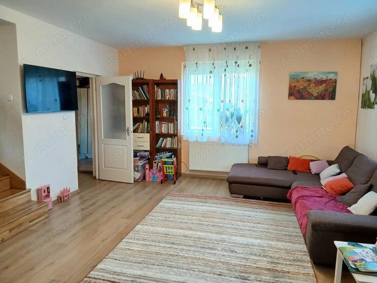 Vand casa moderna P+M, 4 camere la 5 km de Oradea in Paleu, cartier Forvila. - 1