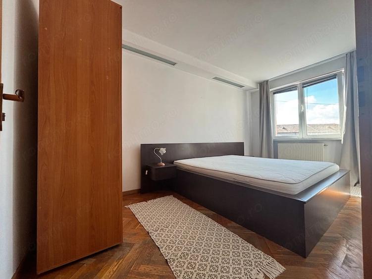 Apartament cu 3 camere decomandat în Central