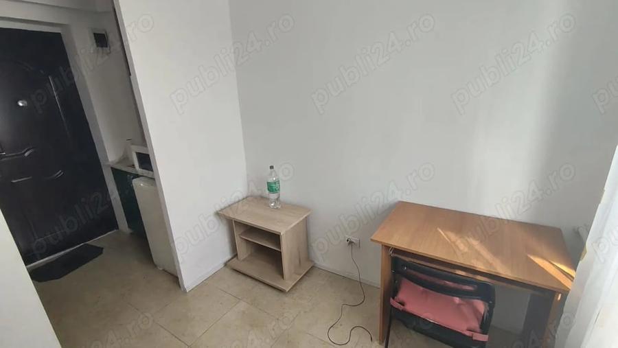 Garsonieră decomandată în Take Ionescu