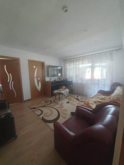 Apartament 3 camere etaj4 + Garaj ,Dorohoi - 6