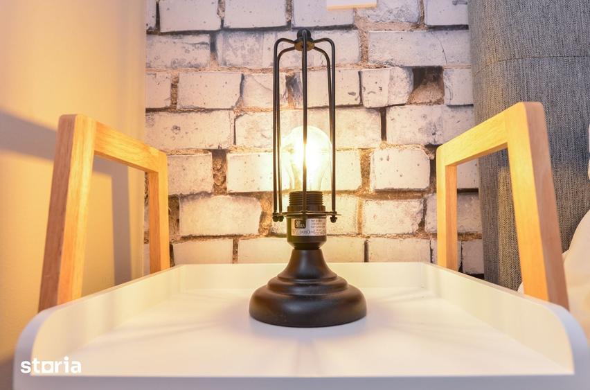 Apartament cu 2 camere semidecomandat în Victoriei