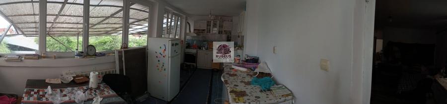 Casă individuală cu 9 camere cu Canalizare în Mărăcineanu
