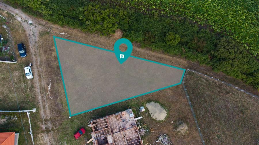 Teren Construcții intravilan de 701 mp, în Remetea Mare