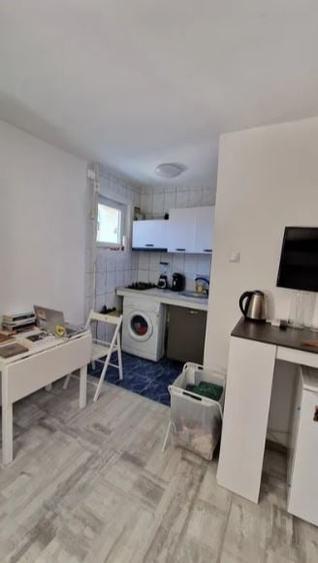 Garsonieră semidecomandată, mobilată în Decebal