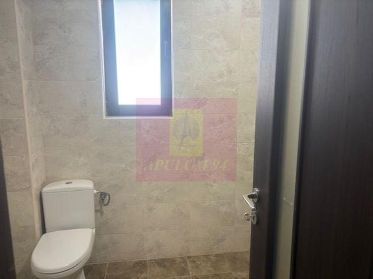 Casă cu 5 camere în Domnești
