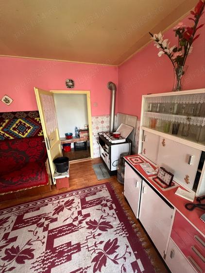 Casă cu 2 camere cu Teren 416 Mp în Luna