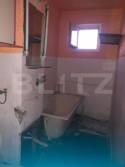 Apartament cu 2 camere nedecomandat în 14 Mai