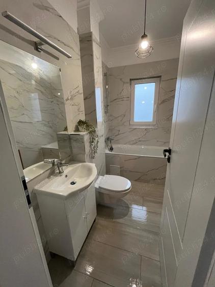 Apartament cu 3 camere decomandat, mobilat în Torontalului