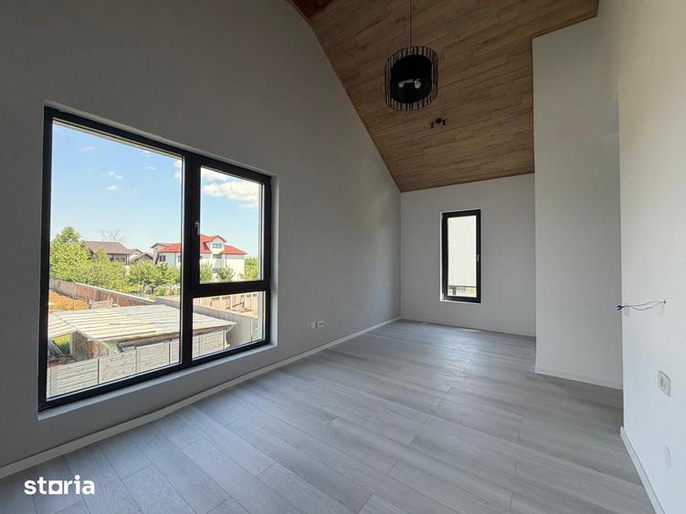 Casă cu 5 camere cu Teren 410 Mp în Corbeanca
