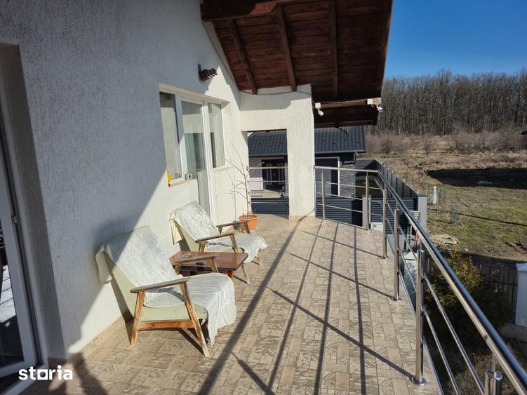 Casă cu 3 camere cu Teren 500 Mp în Moșoaia