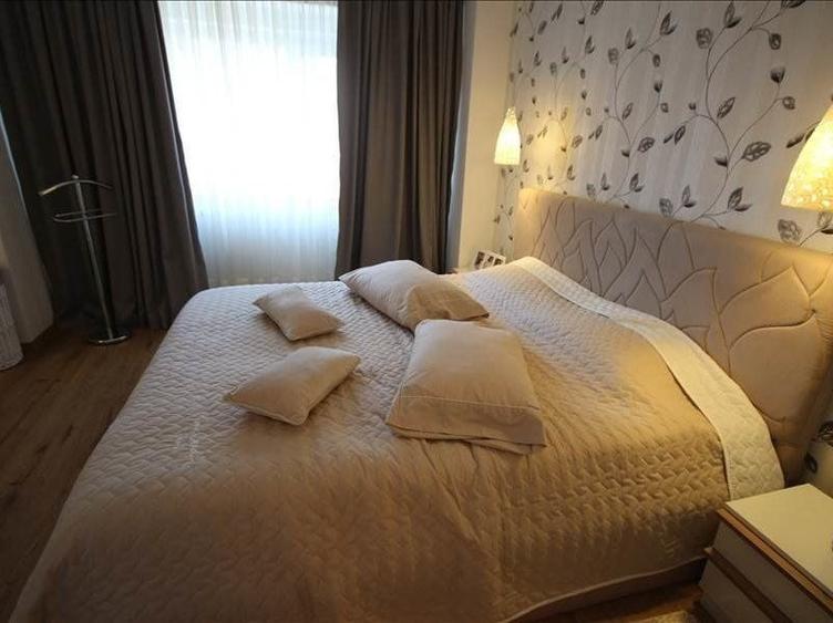 Apartament cu 3 camere decomandat, mobilat în Simion Bărnuțiu