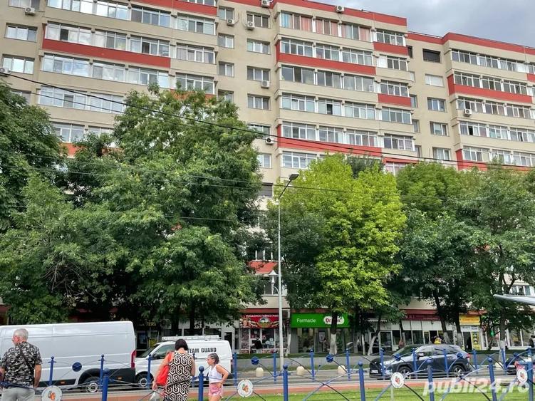 Spațiu comercial, de 80 mp, în Central