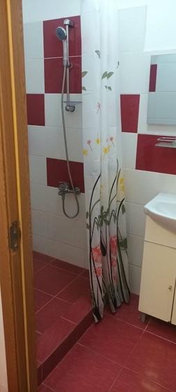 Garsonieră decomandată în UTA
