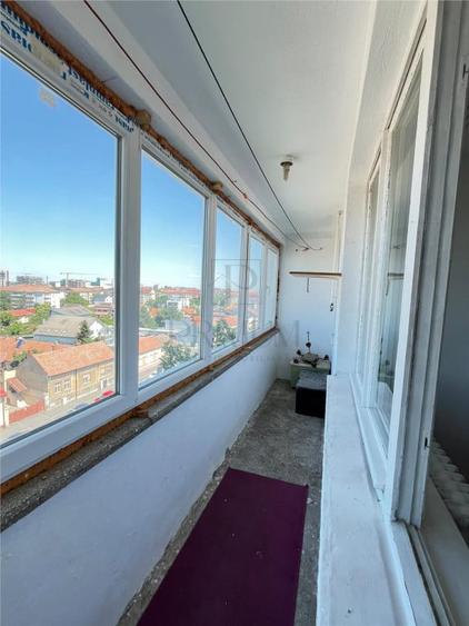 Apartament cu 2 camere semidecomandat în Cetății