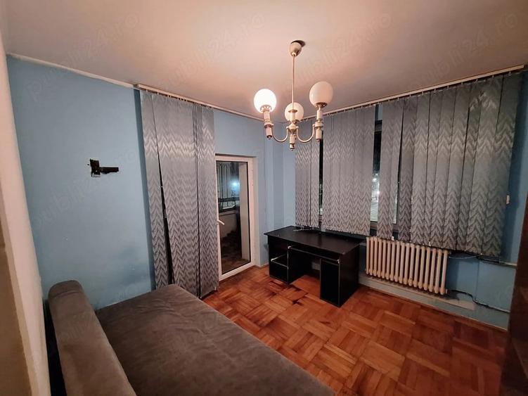 Apartament cu 3 camere semidecomandat în Ultracentral