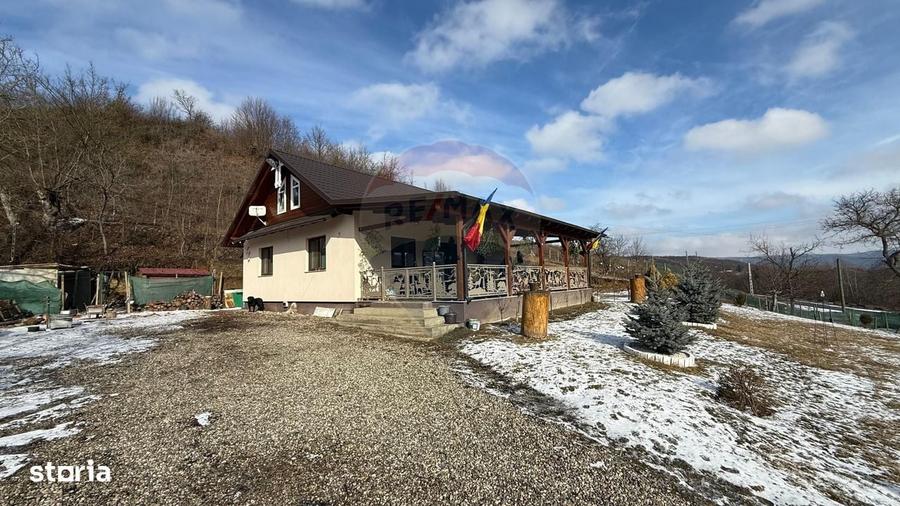 Casă cu 4 camere în Bâlca